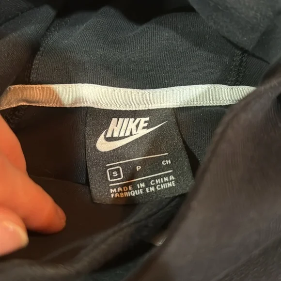 Nike tech jacket - Picture 5 of 7